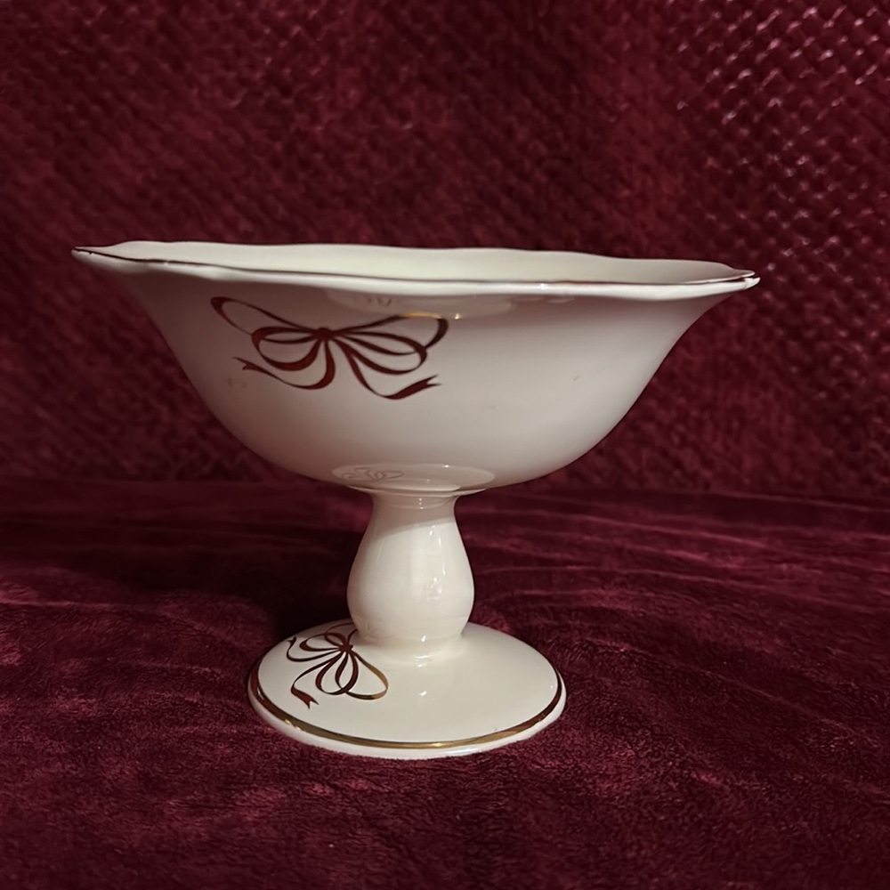 Teleflora Pedestal Serving Bowl. Cream Color With Gold Ribbon.